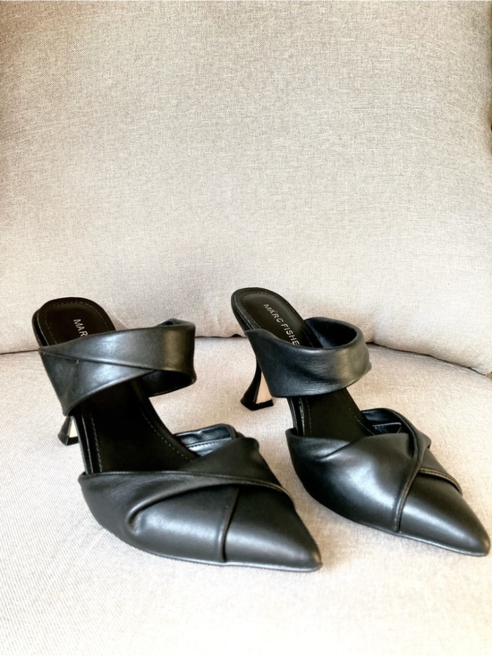 Marc Fisher Heaton Black Pointed Toe Mule Heels Sculptural Heel Size 8M